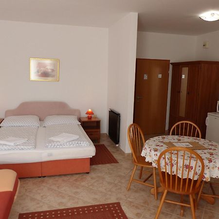 Toscana Lakeside Apartments I - II Family Friend Siófok Kamer foto