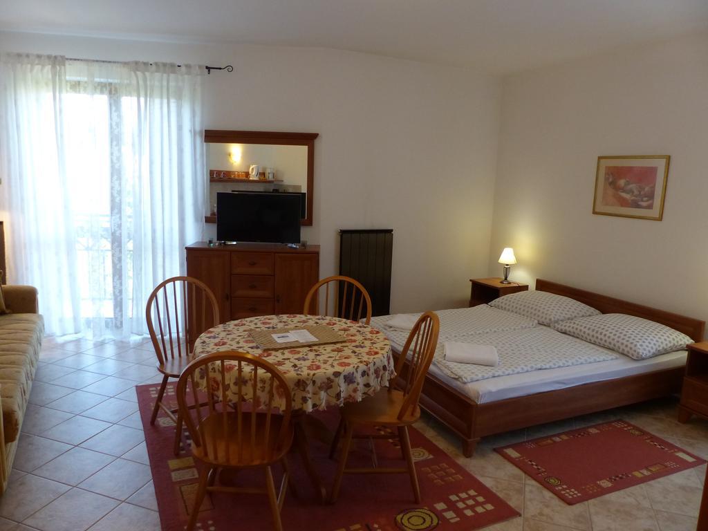 Toscana Lakeside Apartments I - II Family Friend Siófok Kamer foto