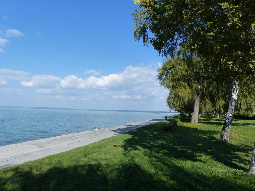 Toscana Lakeside Apartments I - II Family Friend Siófok Buitenkant foto