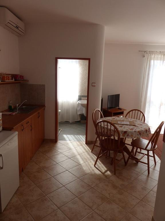 Toscana Lakeside Apartments I - II Family Friend Siófok Buitenkant foto