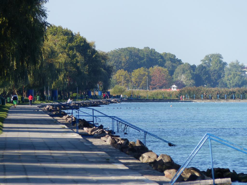 Toscana Lakeside Apartments I - II Family Friend Siófok Buitenkant foto