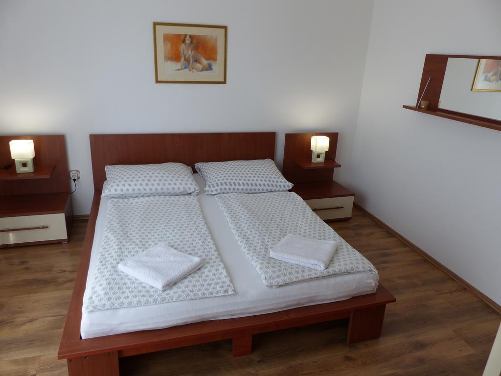 Toscana Lakeside Apartments I - II Family Friend Siófok Kamer foto